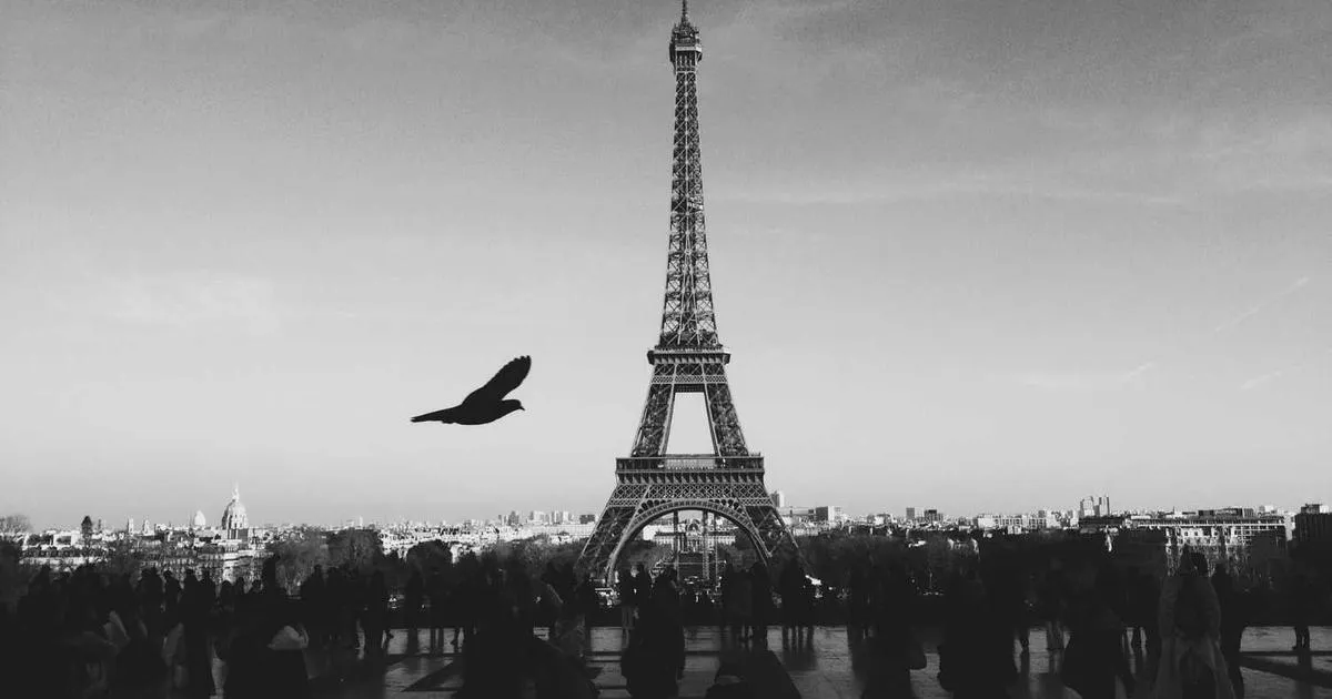 GHK-Cu research illustration with scientific molecular visualization