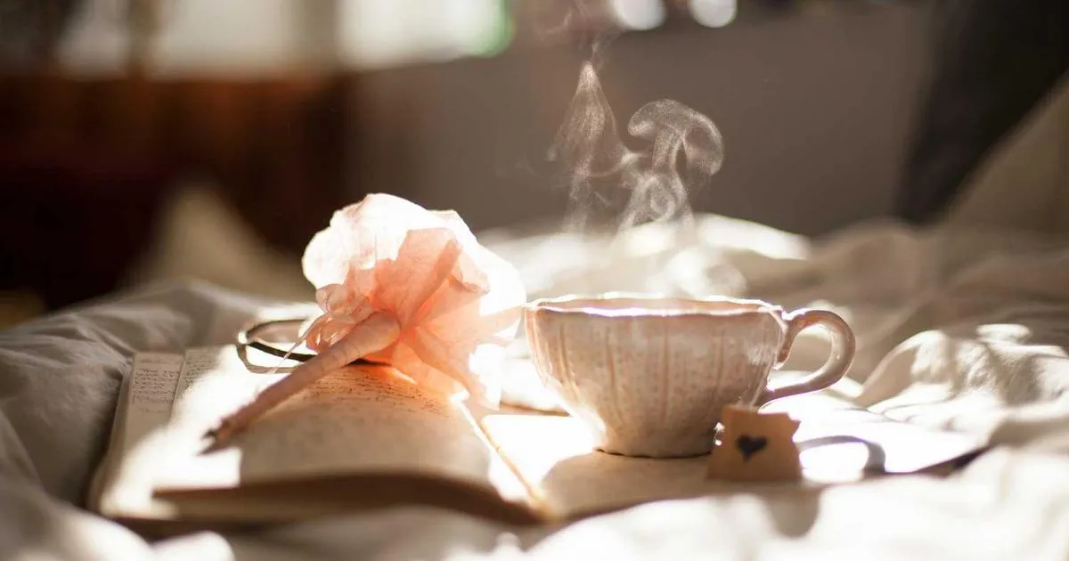 GHRP-6: Growth Hormone Release Research and Clinical Applications - peptide research illustration